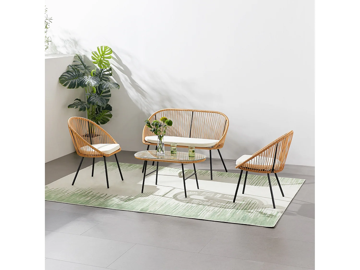 Salon de jardin 4 places esprit rotin naturel et coussins beiges Ravello