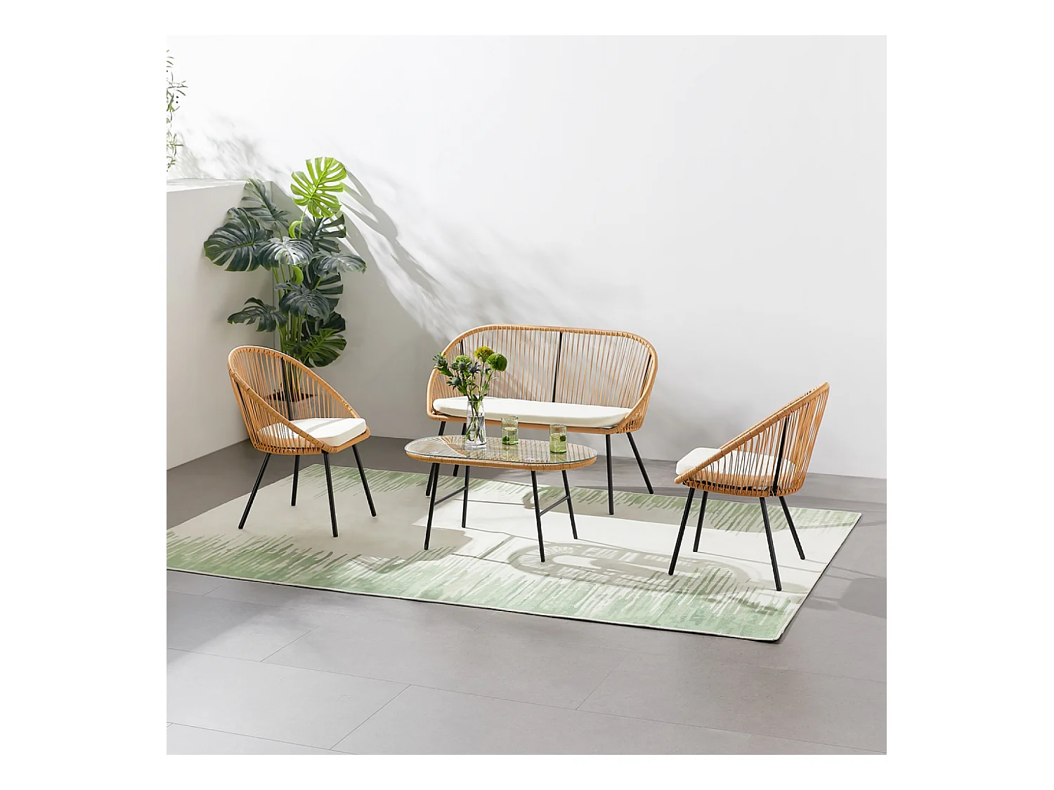 Salon de jardin 4 places esprit rotin naturel et coussins beiges Ravello