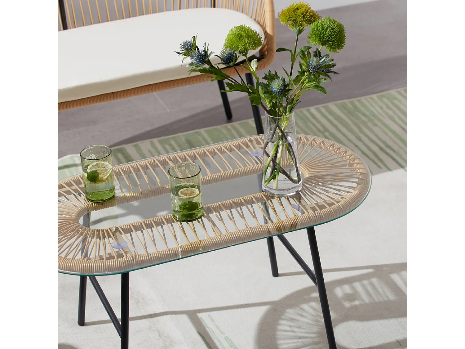 Salon de jardin 4 places esprit rotin naturel et coussins beiges Ravello