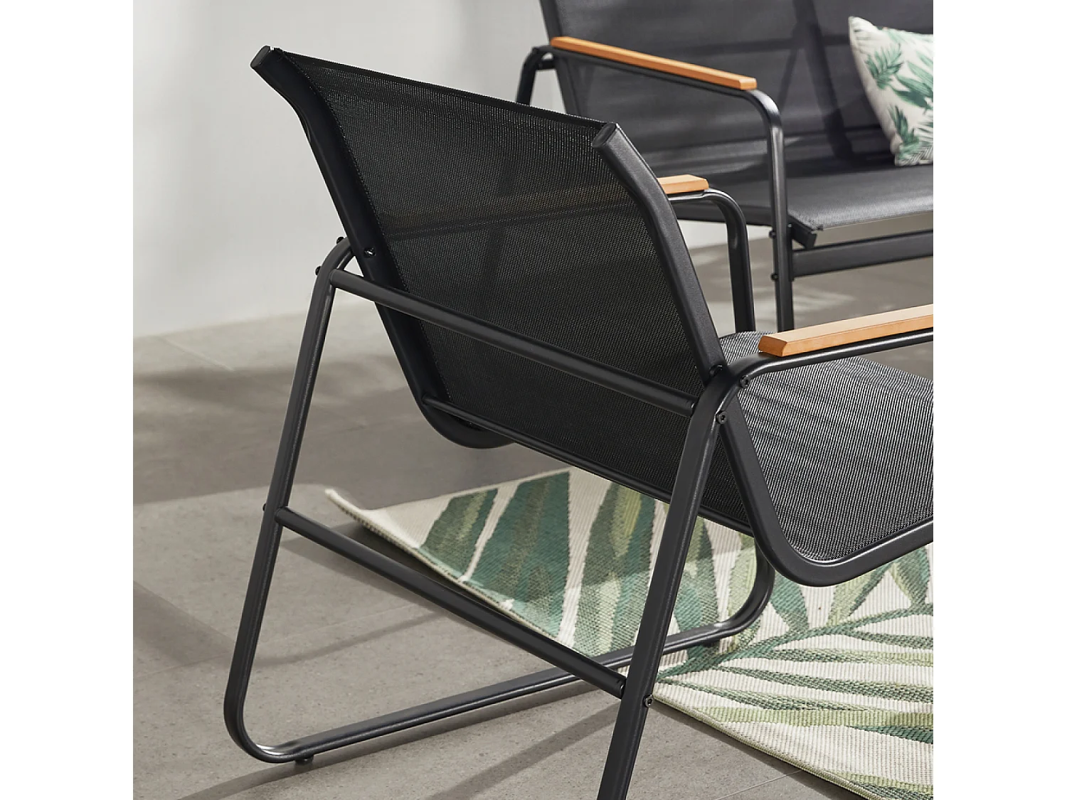 Salon de jardin 4 places en toile de polyester noir AURORA