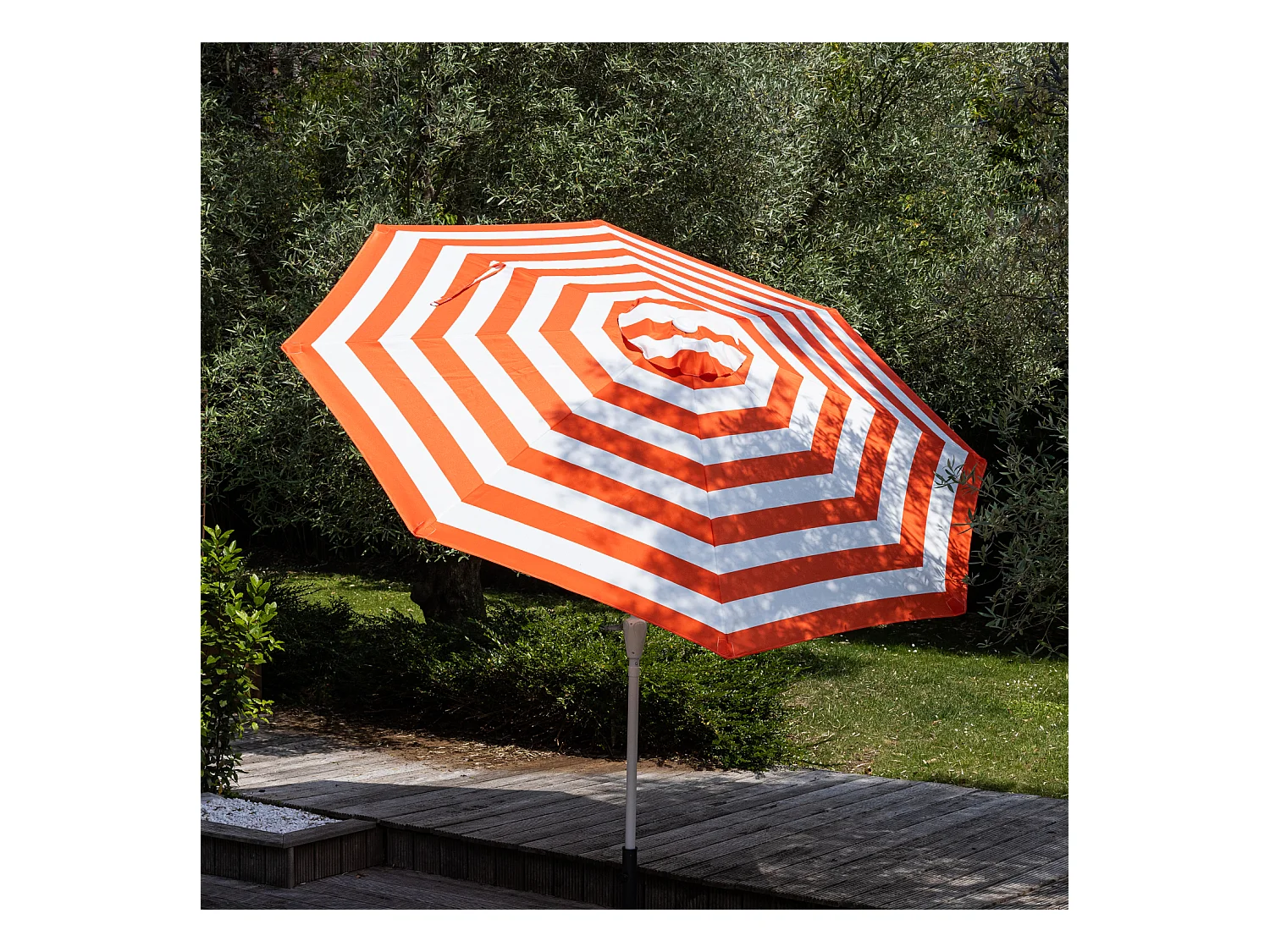 Parasol droit BANDOL rond 2,70m de diamètre à rayures orange