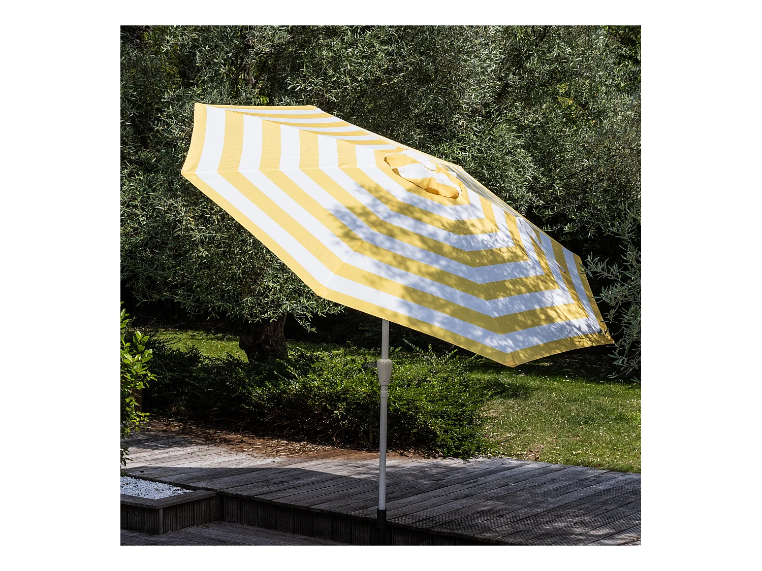 Parasol droit BANDOL rond 2,70m de diamètre à rayures jaunes