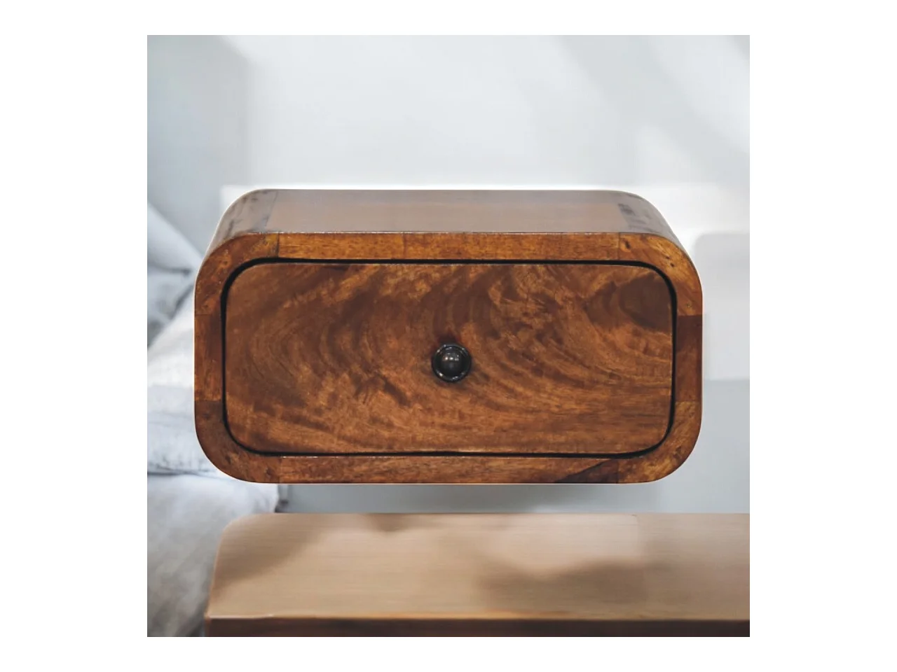 Artisan Furniture Avora mini wandgemonteerd nachtkastje met 1 lade van massief kastanjehout