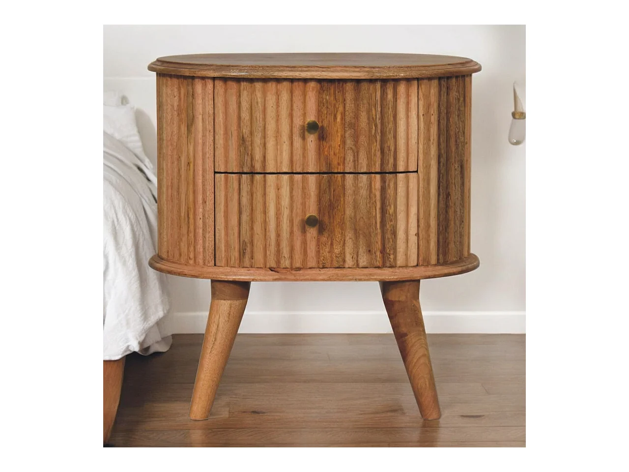 Artisan Furniture Soba Nachttisch im nordischen Stil aus Massivholz