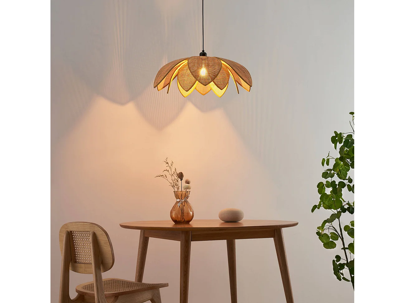 Suspension tendance en rotin tressé - Mariella