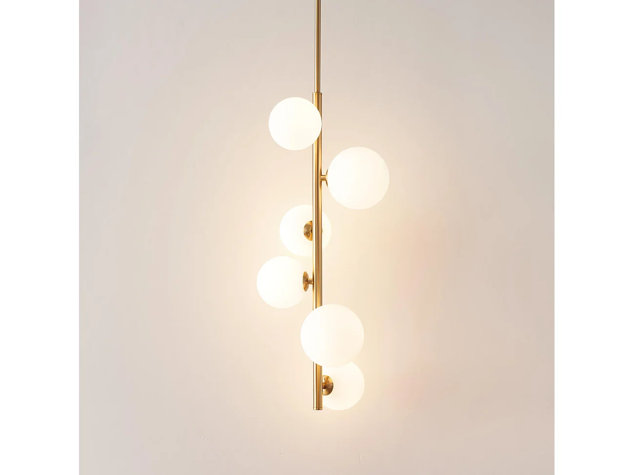 Suspension verticale métal doré verre blanc - Marbella