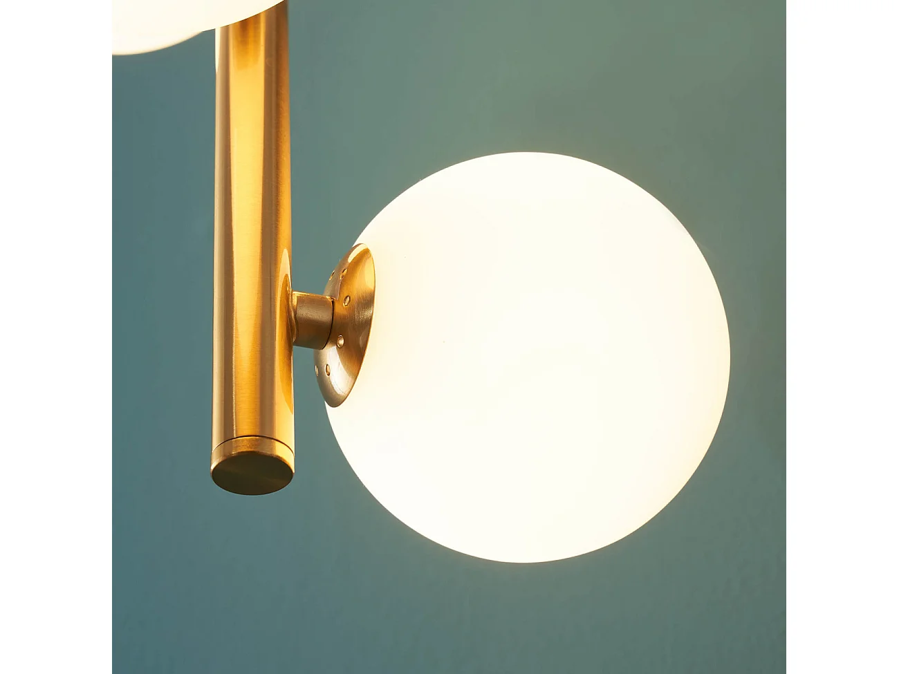 Suspension verticale métal doré verre blanc - Marbella