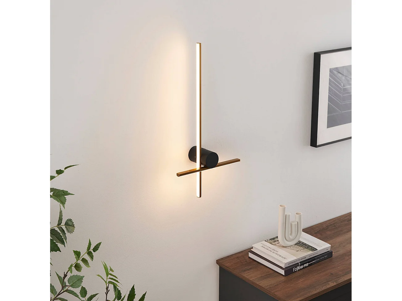 Grande applique design LED entrecroisée noir et laiton - Mallow