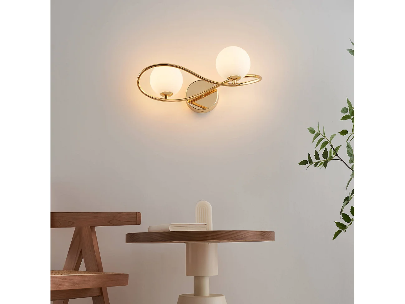 Applique murale dorée design double verre blanc - Novale