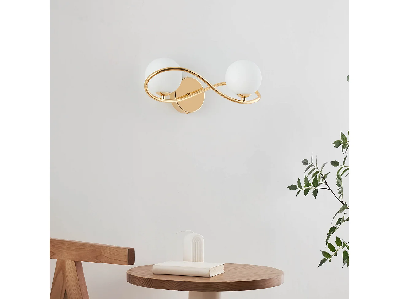 Applique murale dorée design double verre blanc - Novale