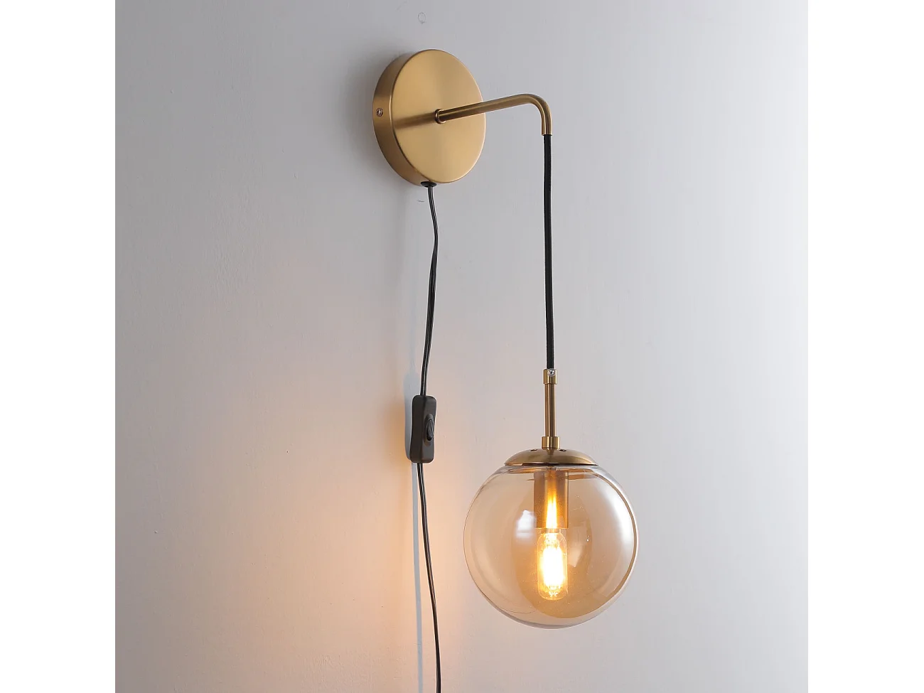 Applique dorée en verre avec câble et interrupteur - Robyn