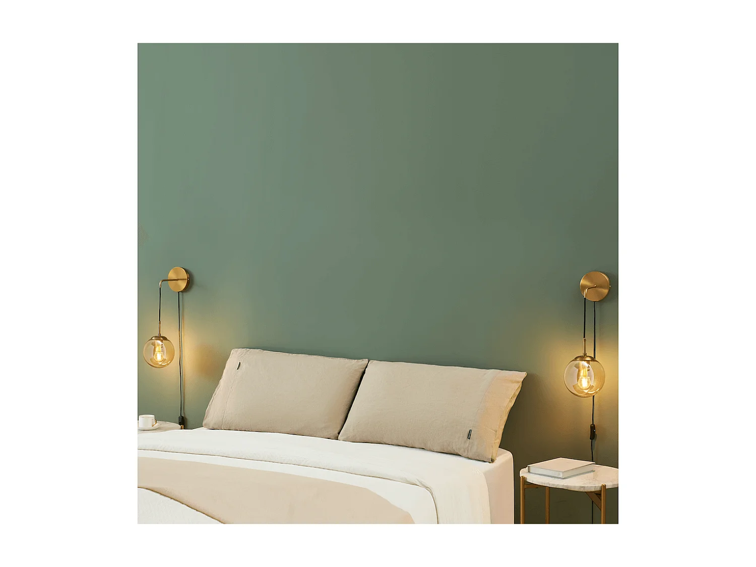 Applique dorée en verre avec câble et interrupteur - Robyn