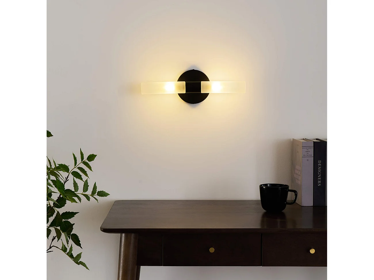 Applique noire avec double tube en verre blanc - Loreto