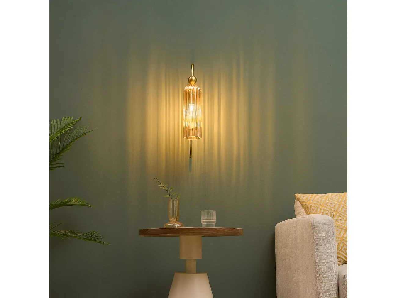 Applique cloche dorée verre ambré texturé - Leonora