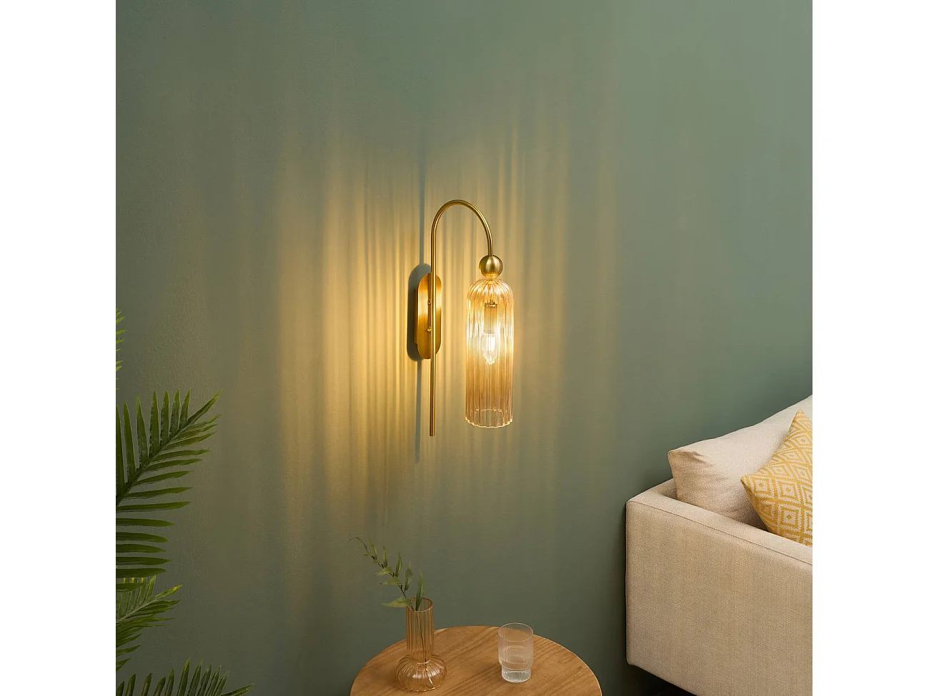 Applique cloche dorée verre ambré texturé - Leonora