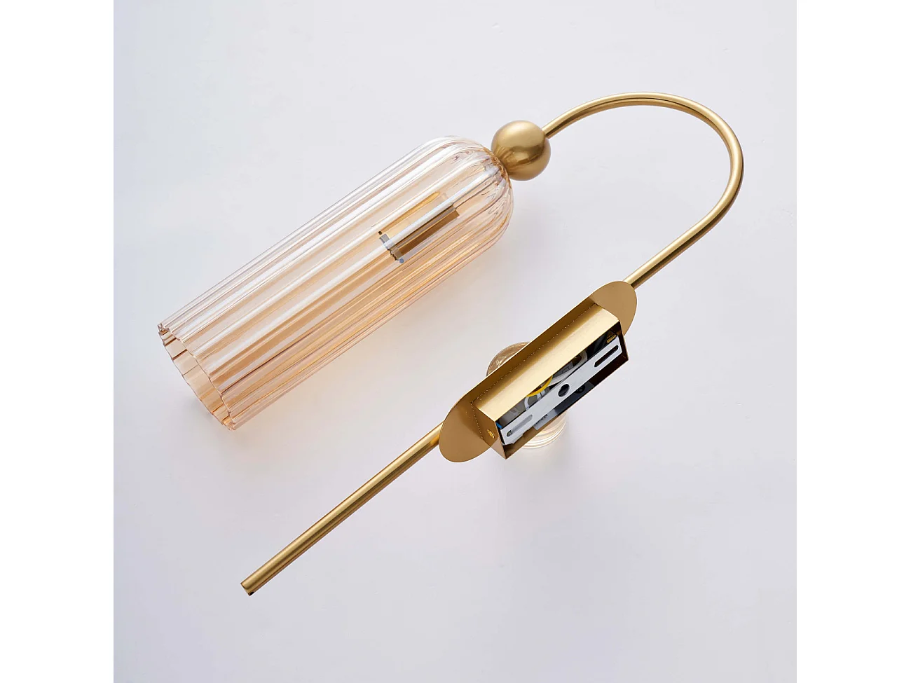 Applique cloche dorée verre ambré texturé - Leonora