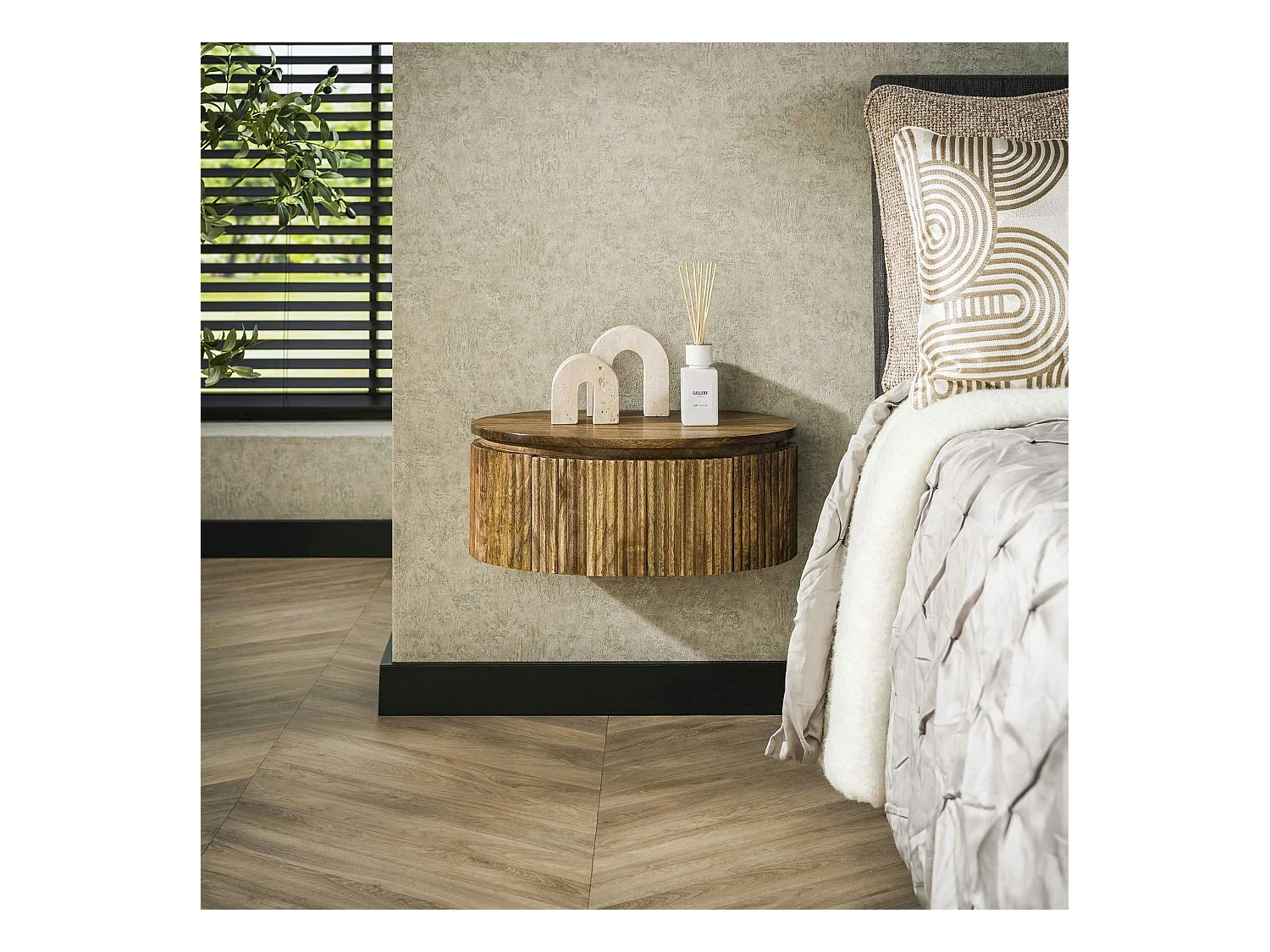 Table de nuit murale en bois de manguier rainuré, forme ronde DELHI