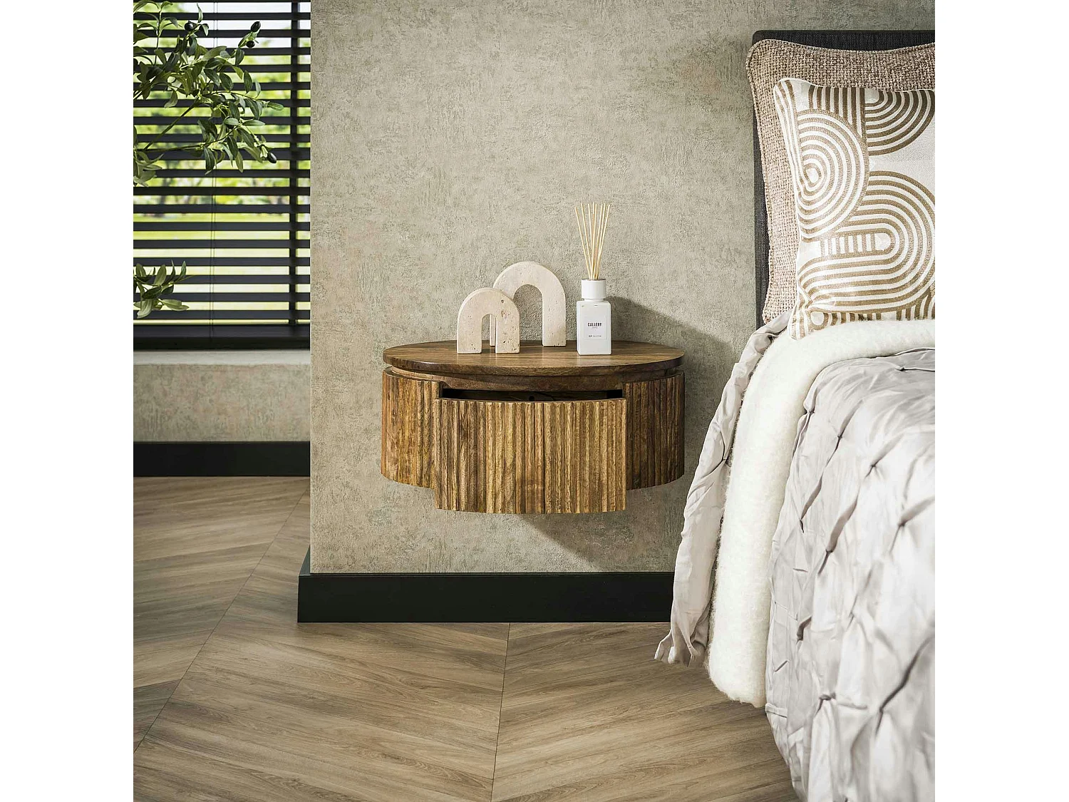 Table de nuit murale en bois de manguier rainuré, forme ronde DELHI