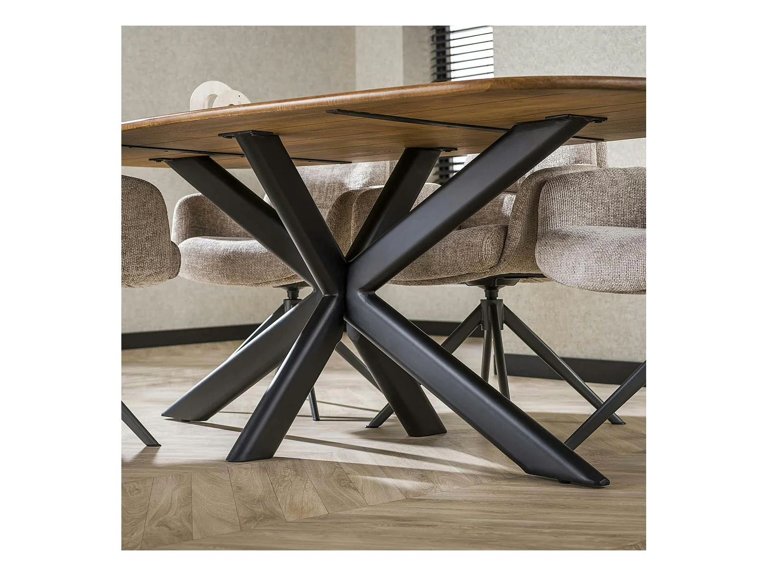 Table à manger moderne en bois de manguier avec pied central 215 cm CREEK