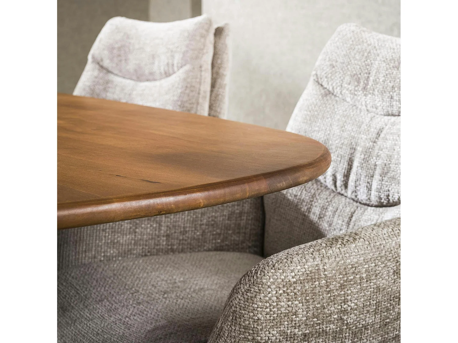 Table à manger moderne en bois de manguier avec pied central 215 cm CREEK