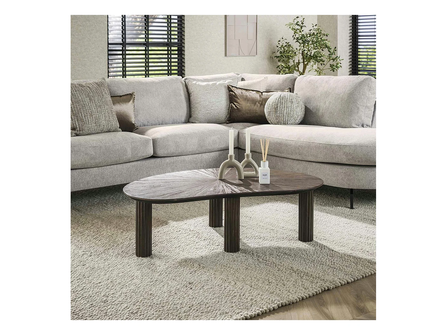 Table basse en bois de teck forme haricot YOGY