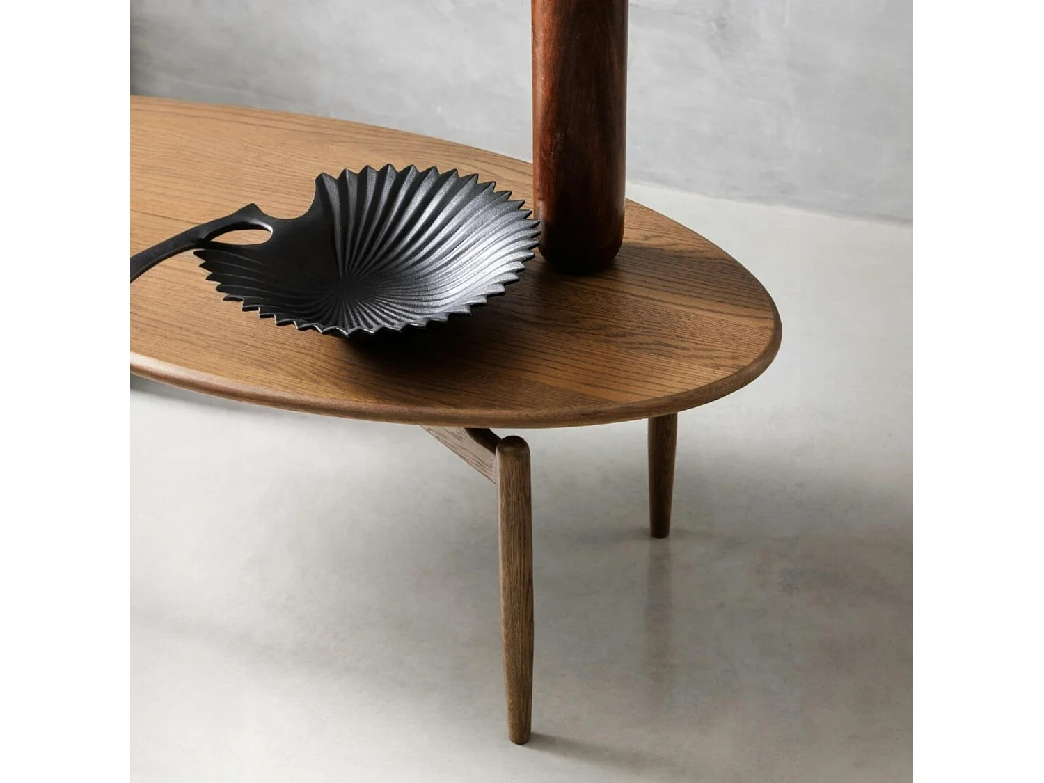 Table basse vintage en bois de chêne, forme ovale BRADFORD