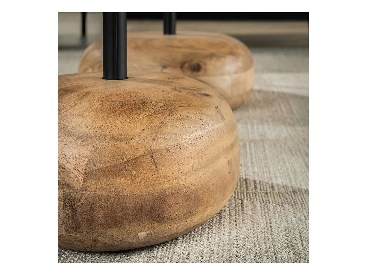 Table basse organique en bois d'acacia avec pied en bois sculpté (lot de 2) MELBOURNE