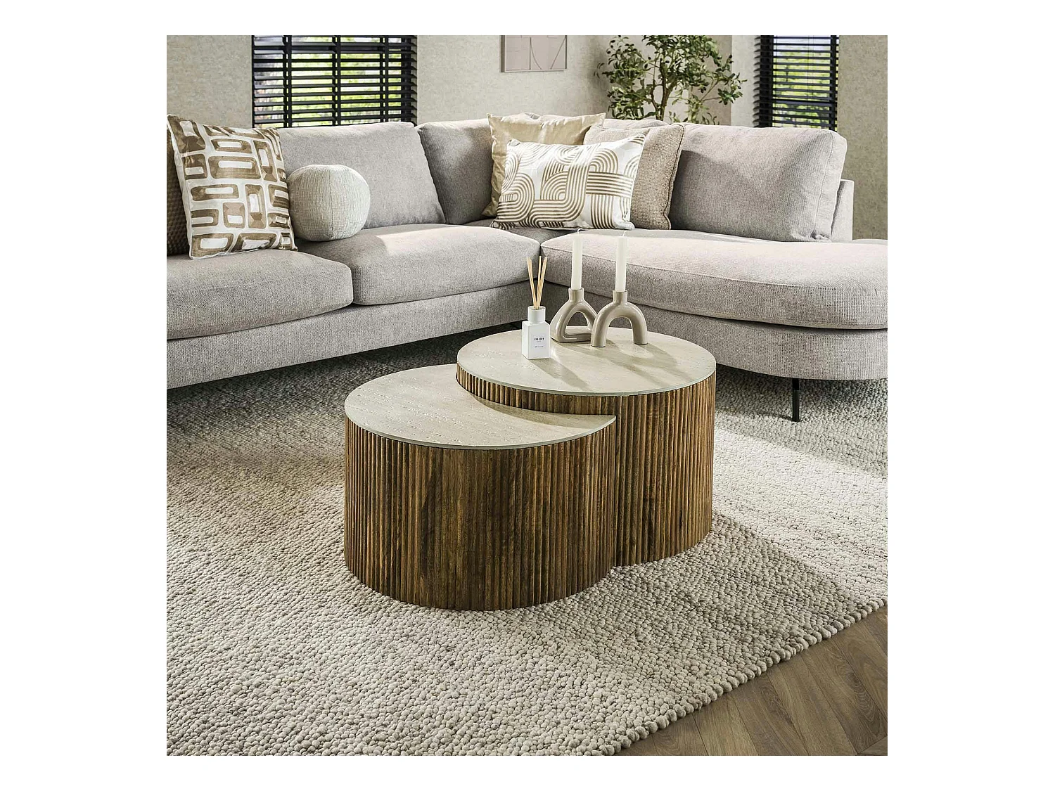 Table basse en bois de manguier et céramique, forme lune (lot de 2) ASCOLI