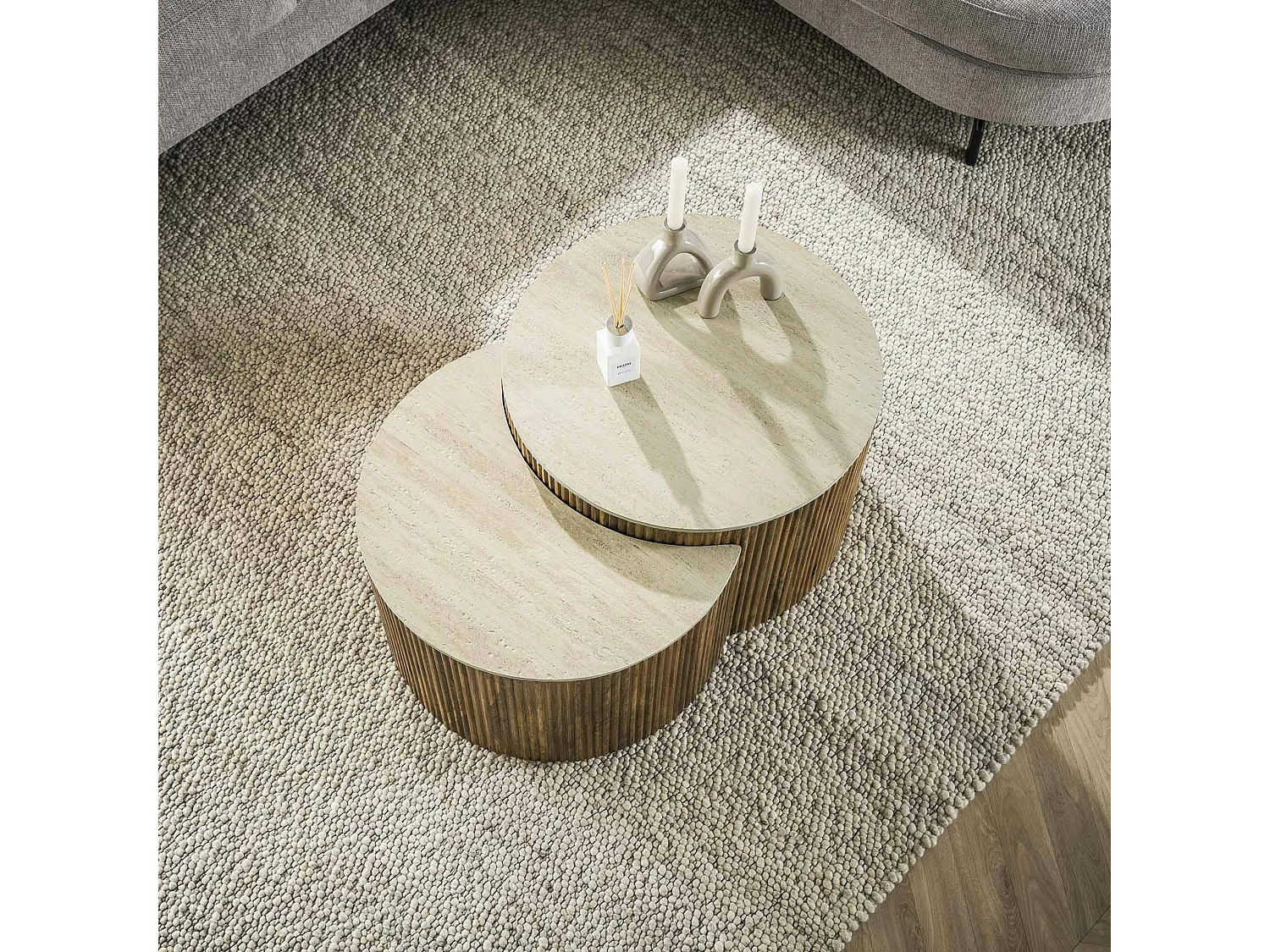 Table basse en bois de manguier et céramique, forme lune (lot de 2) ASCOLI