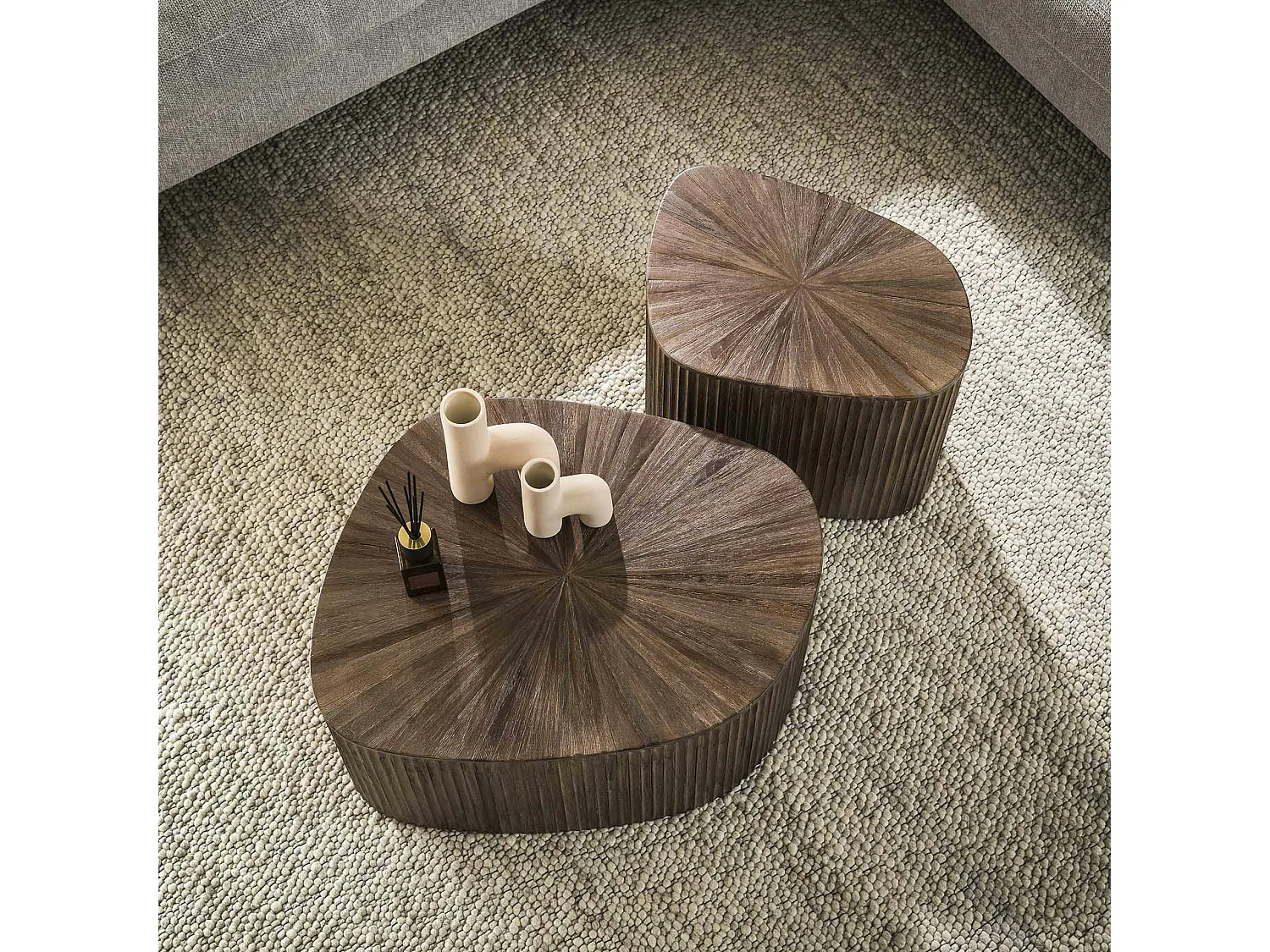 Table basse design en bois de teck avec plateau étoilé (lot de 2) YOGY