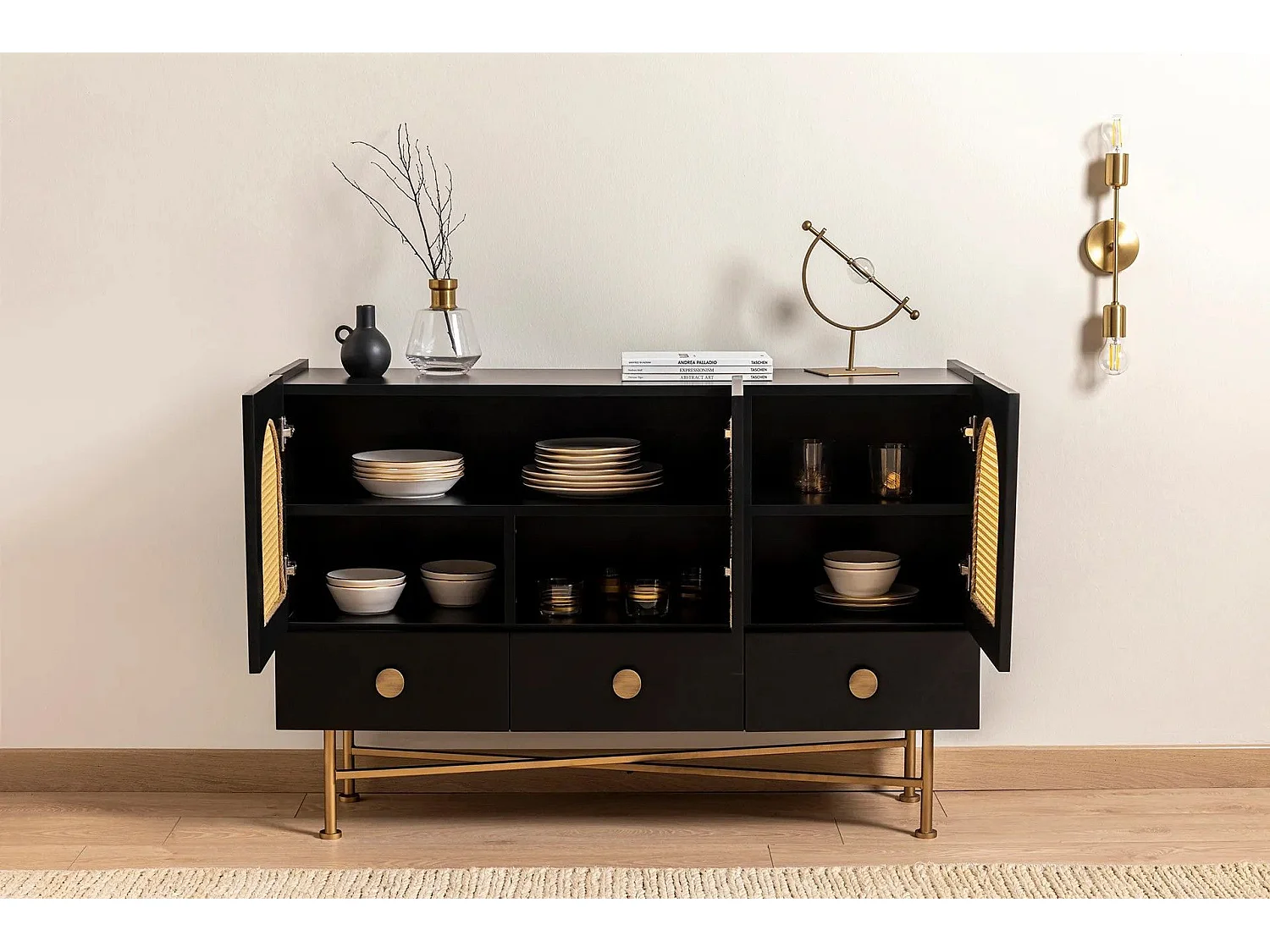 Aparador – 123 cm x 63 cm x 38 cm – Preto – Aglomerado