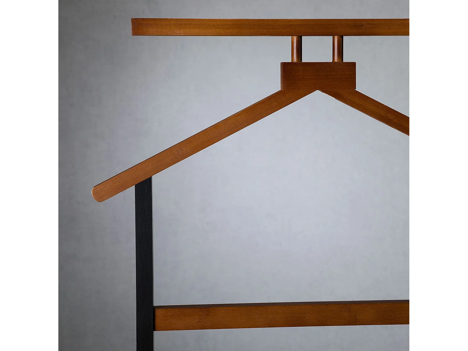 Valet de chambre KANNA chevalet de nuit double portant pour vêtements, en bambou noir et vintage