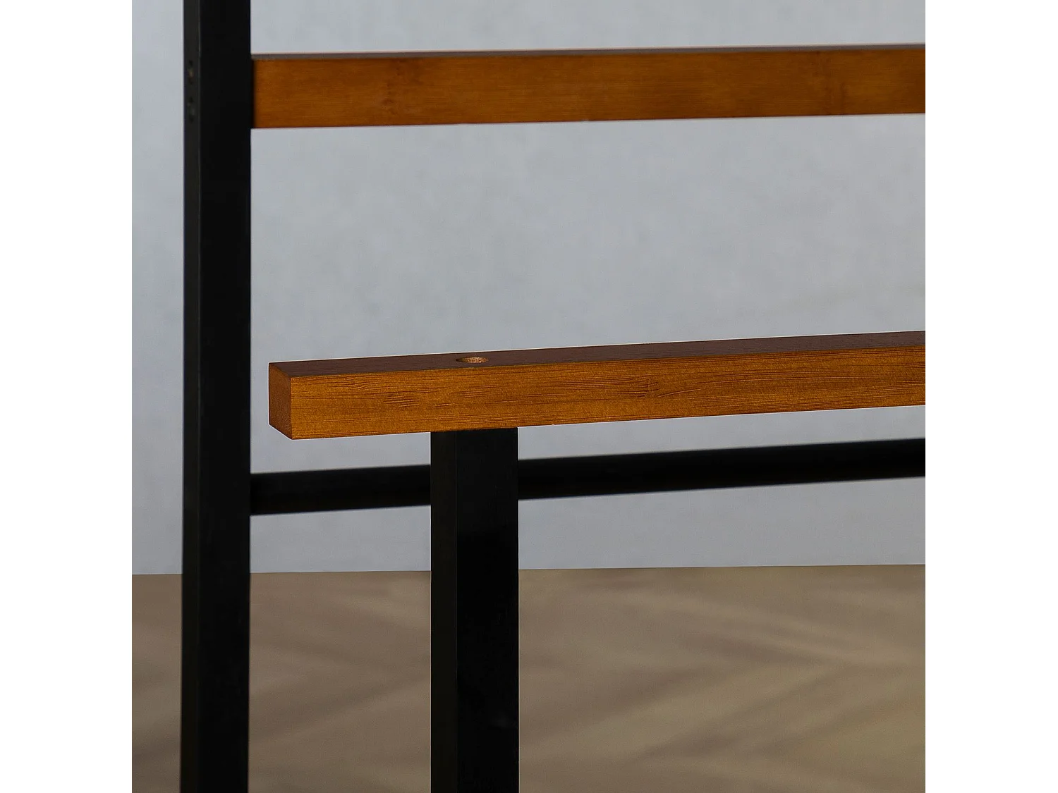 Valet de chambre KANNA chevalet de nuit double portant pour vêtements, en bambou noir et vintage