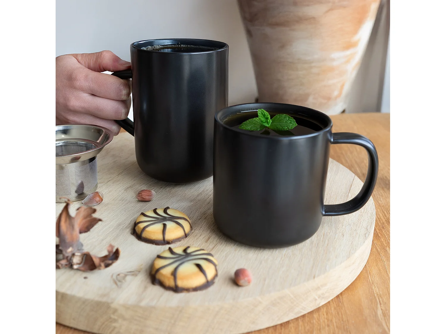 Ogo Living - Tisaniere Juliet 475ml En Gres Noir Avec Couvercle Bois D'acacia