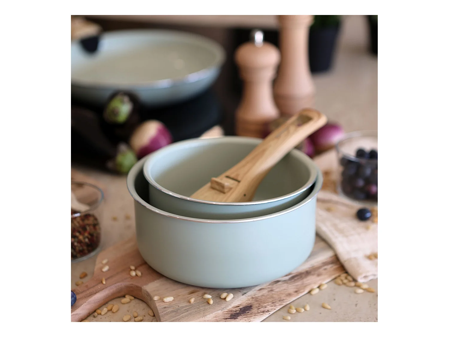 Menastyl - Lot 2 Casseroles Colorama 16 Et 18cm En Aluminium Rose Avec Poignee