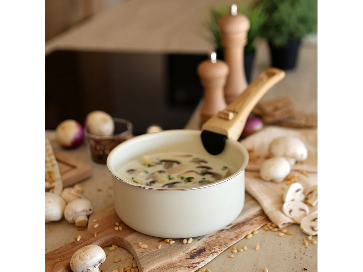 Menastyl - Lot 2 Casseroles Colorama 16 Et 18cm En Aluminium Creme Avec Poignee