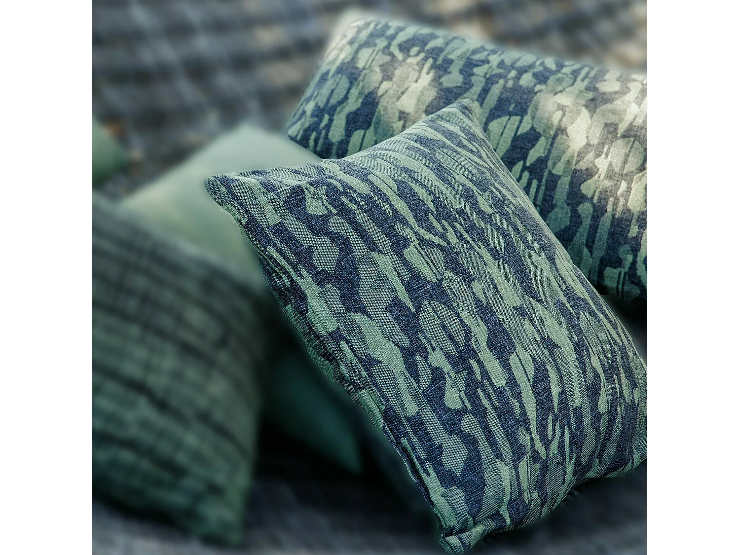 Housse de coussin 62x62 cm collection KALYMNOS tissu oléfine vert chanvre