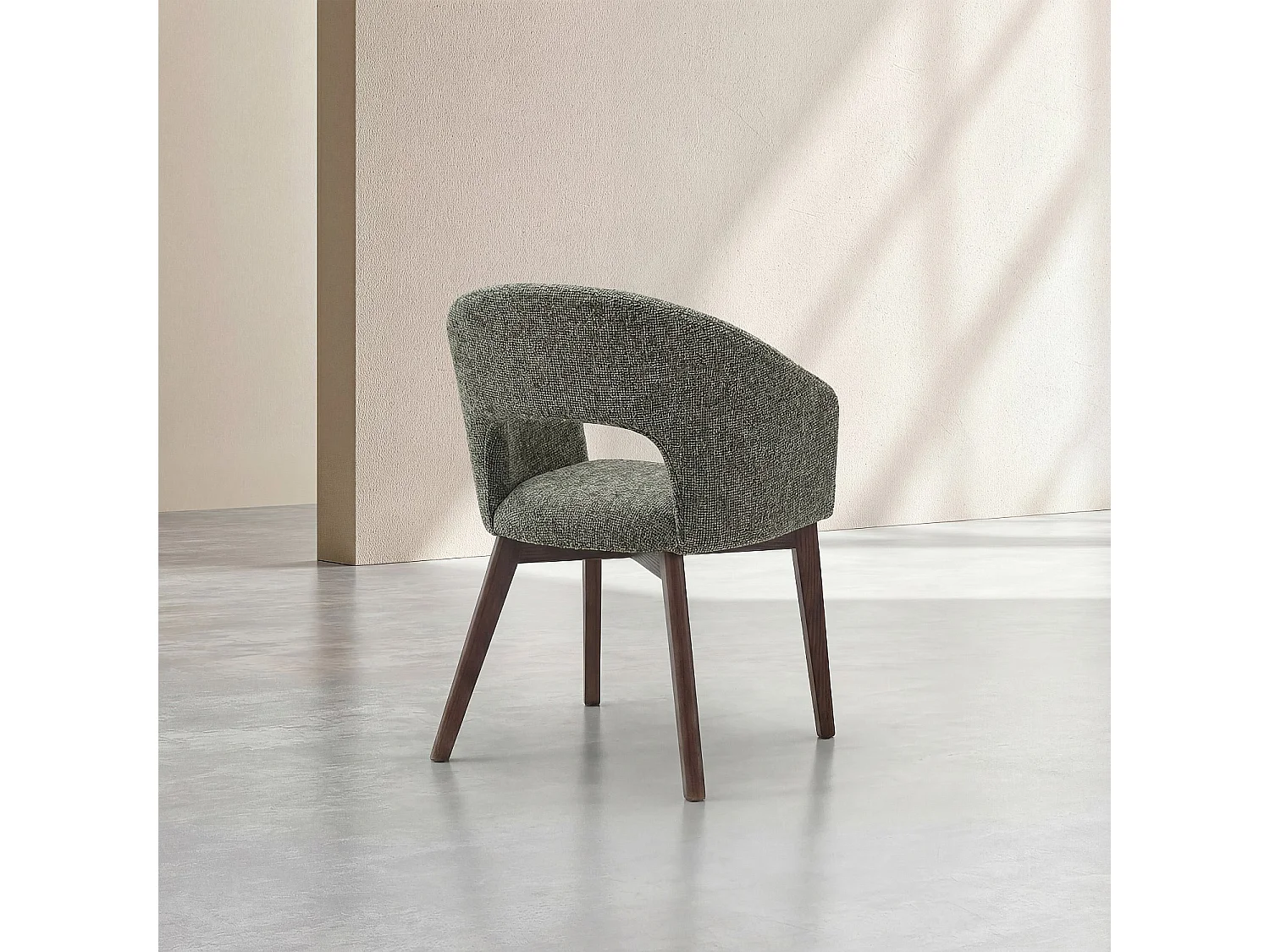 Lot de 2 chaises en tissu chenille et bois massif avec accoudoirs - Vert et noyer