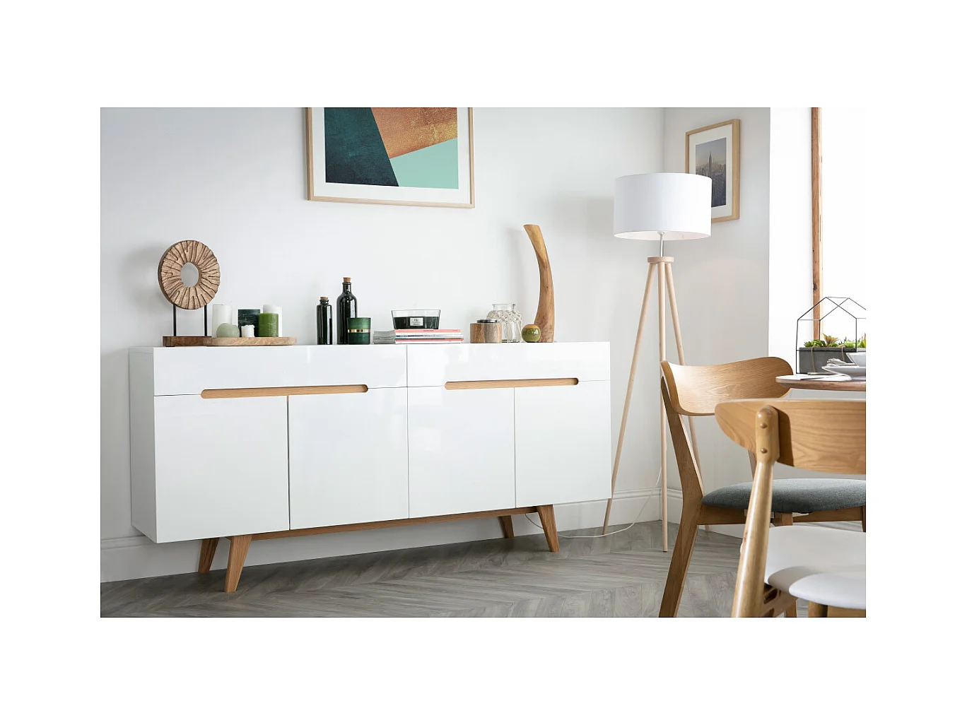Buffet scandinave blanc brillant et finition bois clair 4 portes 2 tiroirs L180 cm MELKA