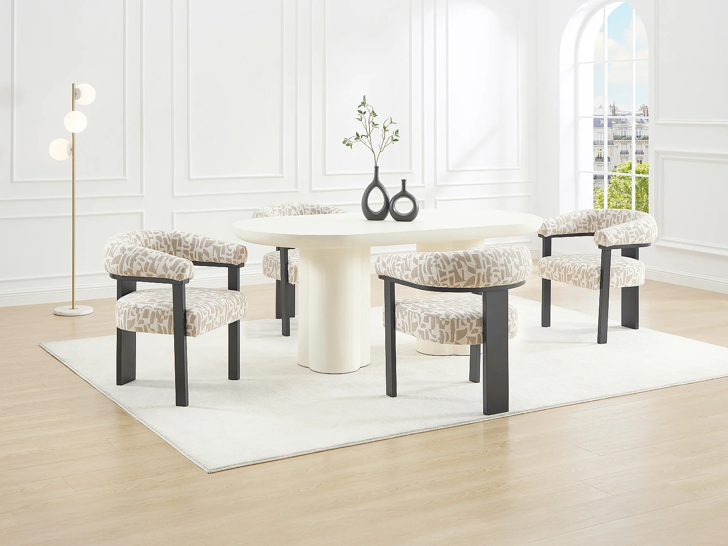 Chaise avec accoudoirs en tissu texturé bicolore et bois d'hévéa noir - Crème et taupe - LIVELIA de Pascal Morabito