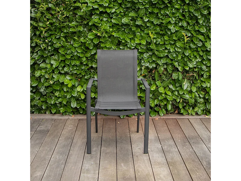 Fauteuil BlackStar structure aluminium noire, assise textilène noire