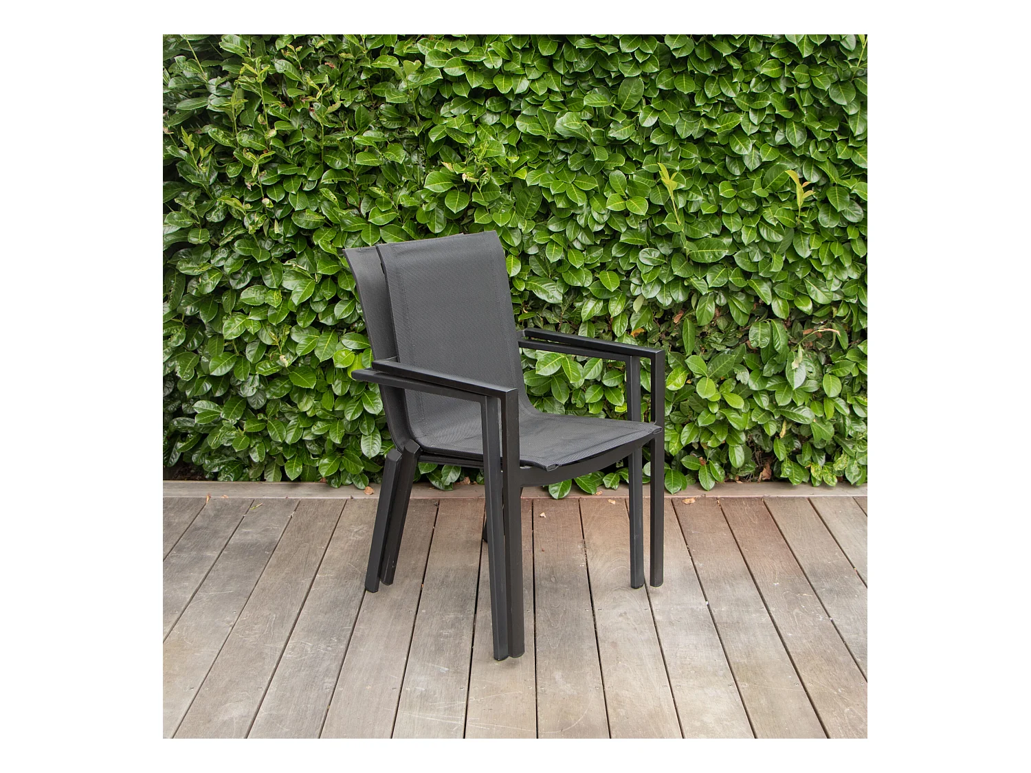 Fauteuil BlackStar structure aluminium noire, assise textilène noire