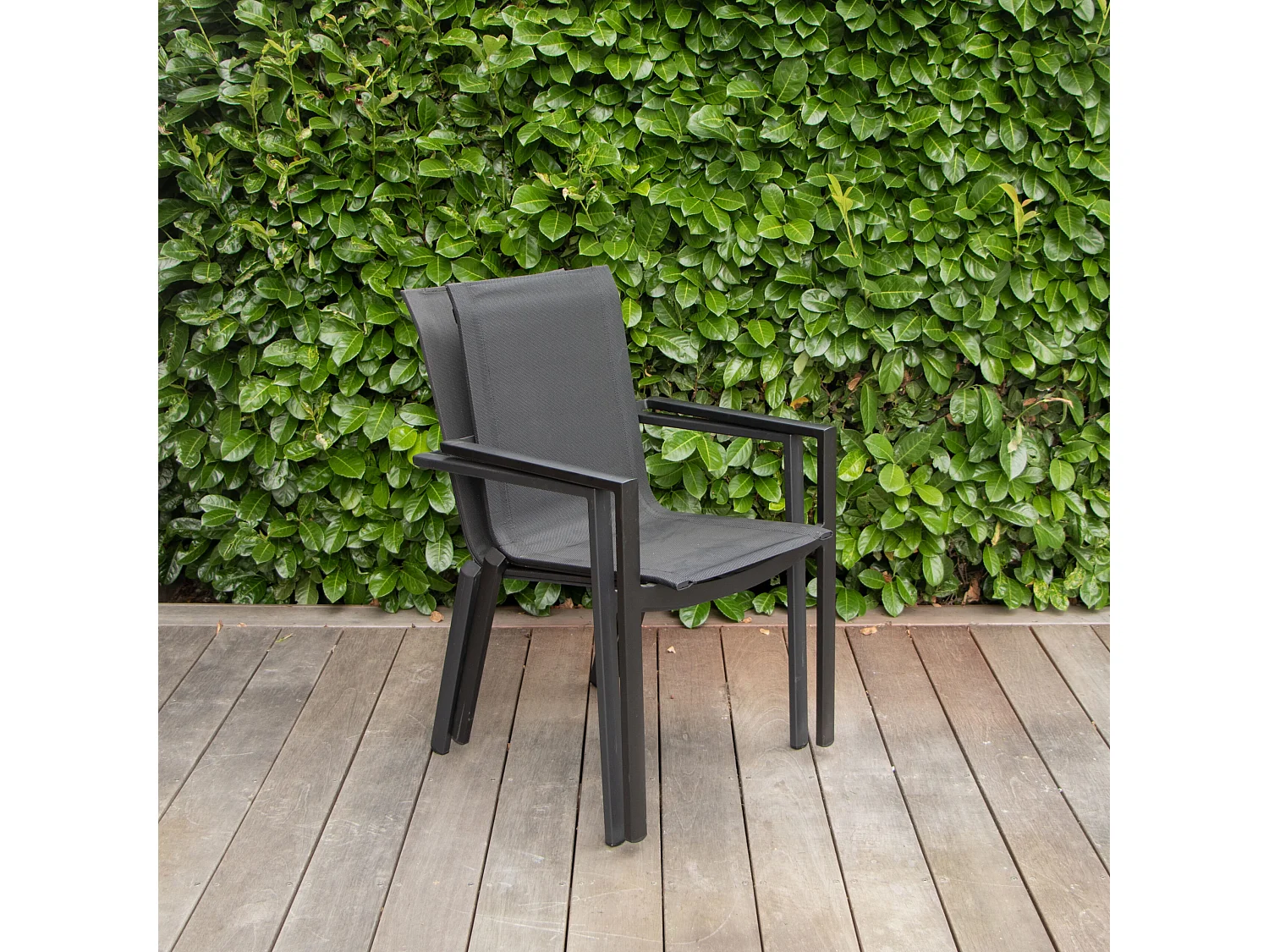 Fauteuil BlackStar structure aluminium noire, assise textilène noire