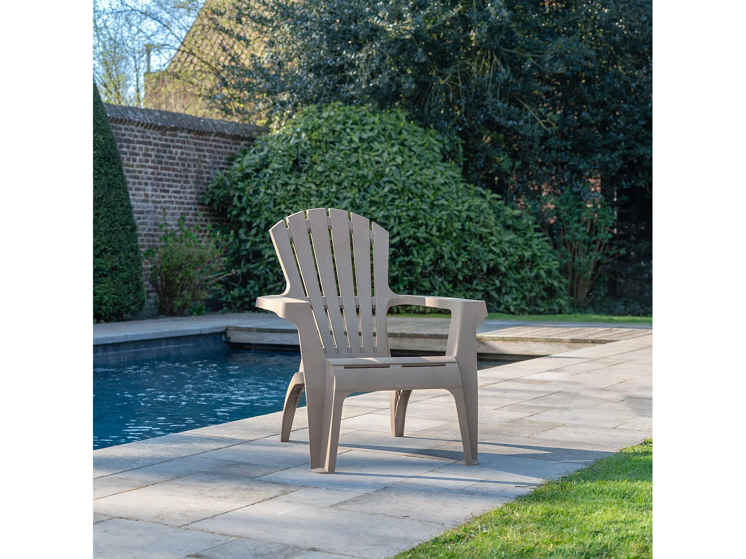 Fauteuil Adirondack de Jardin en Résine Empilable Taupe