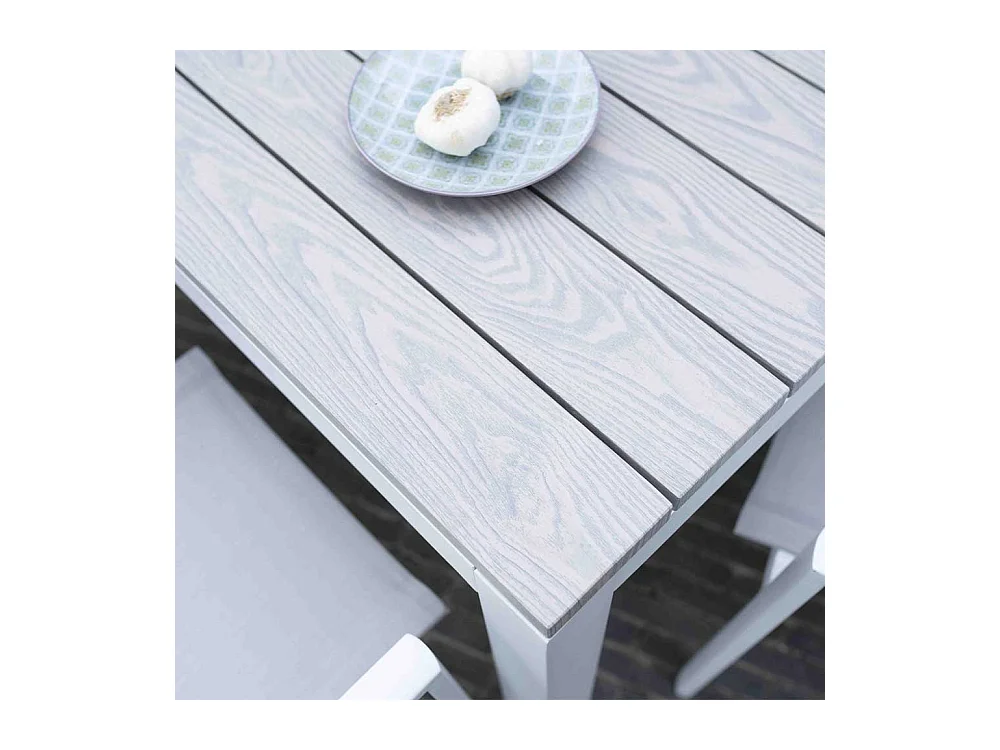 Ensemble TAMPA 8p en aluminium blanc et plateau en alu décors bois avec 8 fauteuils et 4 chaises pliantes