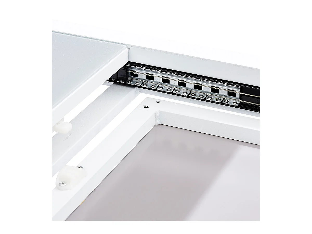 Ensemble WHITESTAR 8/12p en aluminium blanc et verre blanc avec 8 fauteuils et 4 chaises pliantes en aluminium et textilène