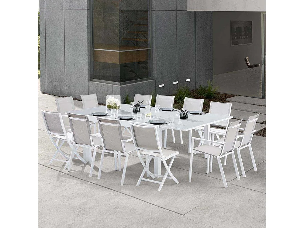 Ensemble WHITESTAR 8/12p en aluminium blanc et verre blanc avec 8 fauteuils et 4 chaises pliantes en aluminium et textilène