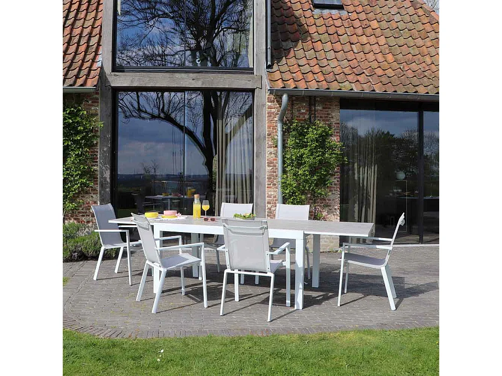 Ensemble TULUM 6/10p en aluminium blanc et plateau en aluminium décors bois avec 6 fauteuils en textilène