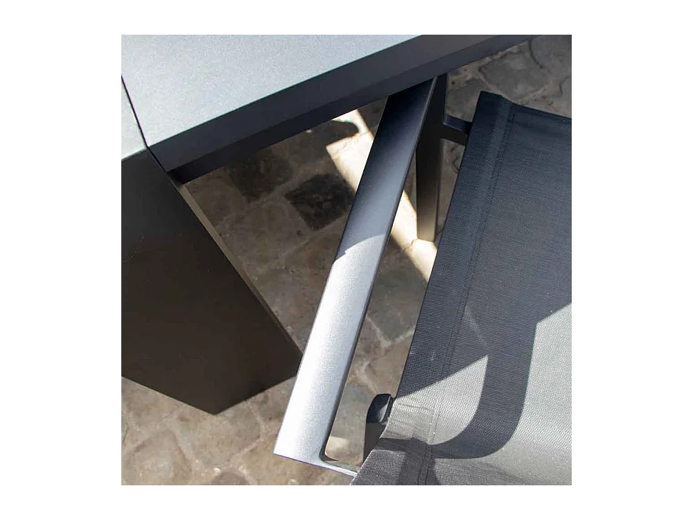 Ensemble IBIZA 6/8p en aluminium gris/noir et 6 fauteuils en textilène