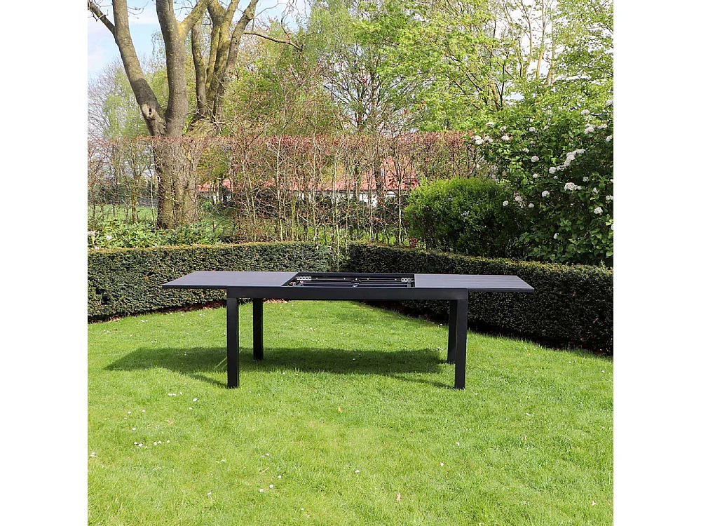 Ensemble HPL 6/10p en aluminium noir et plateau en HPL gris avec 6 fauteuils et 4 chaises pliantes en aluminium et textilène